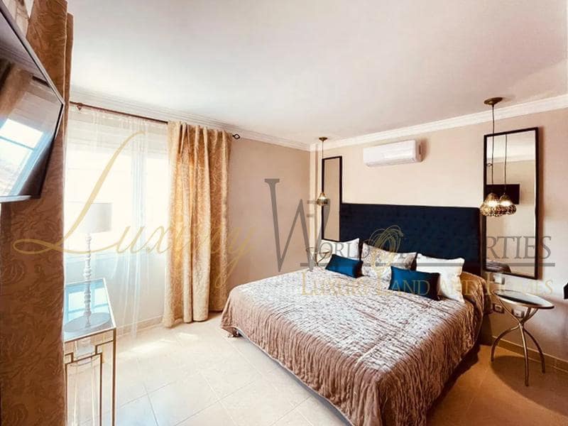 4 sovrum Villa till salu i Los Cristianos med pool garage - 795 000 € (Ref: 8510741)