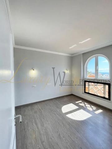 3 slaapkamer Villa te koop in San Eugenio Alto, Adeje - € 480.000 (Ref: 8510743)