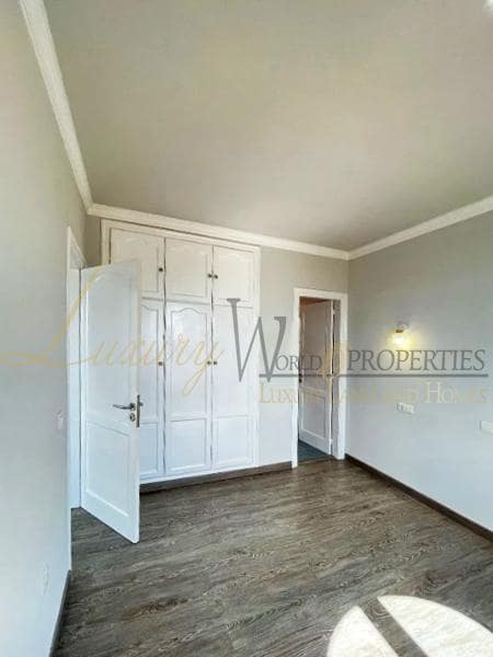 3 slaapkamer Villa te koop in Costa Adeje - € 480.000 (Ref: 8510743)