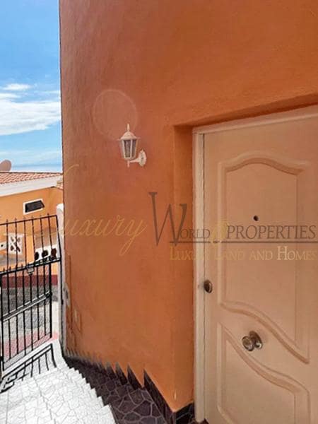 3 slaapkamer Villa te koop in Costa Adeje - € 480.000 (Ref: 8510743)