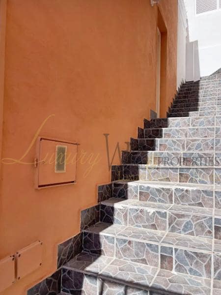 3 slaapkamer Villa te koop in Costa Adeje - € 480.000 (Ref: 8510743)