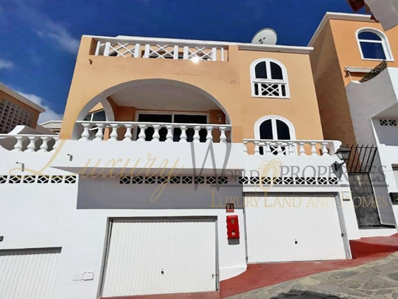 3 slaapkamer Villa te koop in Costa Adeje - € 480.000 (Ref: 8510743)