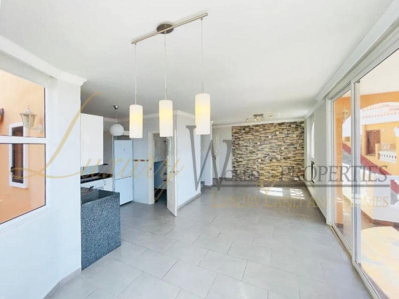 3 slaapkamer Villa te koop in Costa Adeje - € 480.000 (Ref: 8510743)