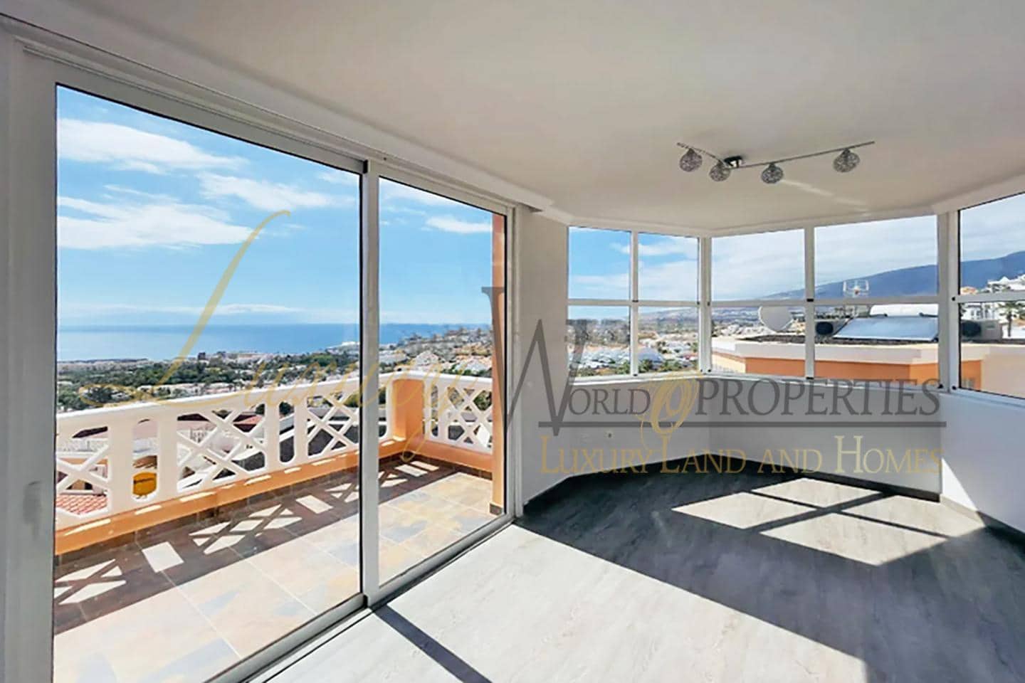 3 slaapkamer Villa te koop in Costa Adeje - € 480.000 (Ref: 8510743)