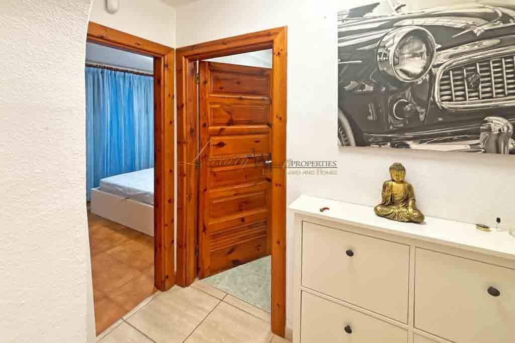 2 makuuhuone Asunto myytävänä paikassa Playa de las Americas mukana uima-altaan - 775 000 € (Ref: 8533061)