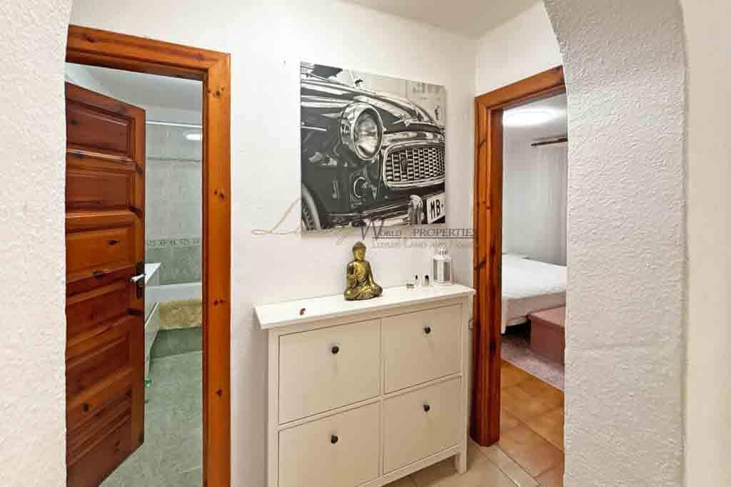 2 makuuhuone Asunto myytävänä paikassa Playa de las Americas mukana uima-altaan - 775 000 € (Ref: 8533061)