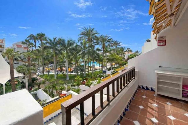 2 slaapkamer Flat te koop in Playa de las Americas, Arona met zwembad - € 775.000 (Ref: 8533061)