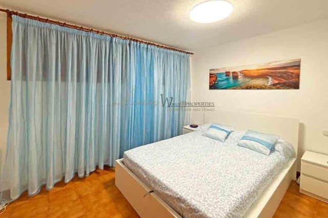 2 slaapkamer Flat te koop in Playa de las Americas, Arona met zwembad - € 775.000 (Ref: 8533061)