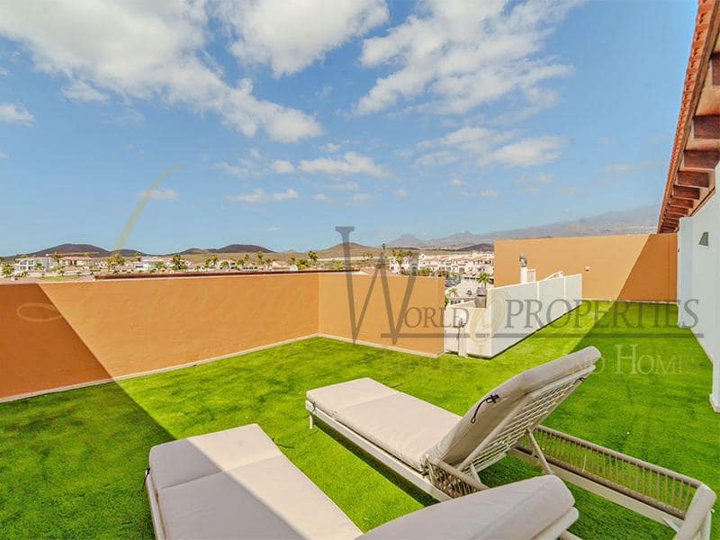 3 bedroom Flat for sale in Golf del Sur with pool - € 475,000 (Ref: 8586742)