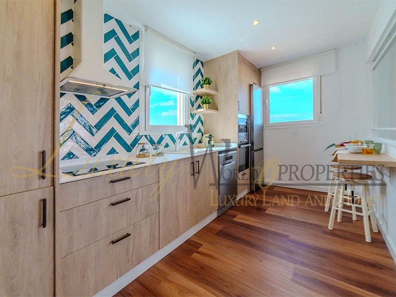 3 bedroom Flat for sale in Golf del Sur with pool - € 475,000 (Ref: 8586742)