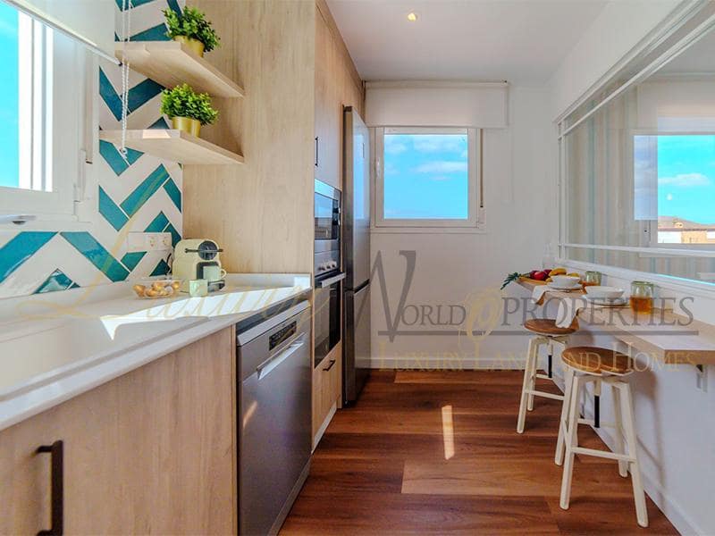 3 bedroom Flat for sale in Golf del Sur with pool - € 475,000 (Ref: 8586742)