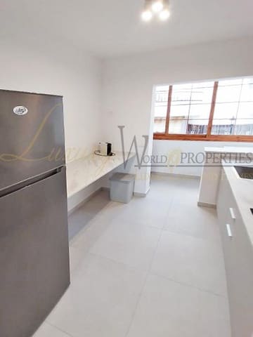 2 quarto Apartamento para venda em Torviscas Centro y Alto, Adeje com piscina - 365 000 € (Ref: 8589568)