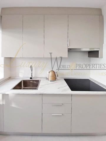 2 quarto Apartamento para venda em Torviscas Centro y Alto, Adeje com piscina - 365 000 € (Ref: 8589568)