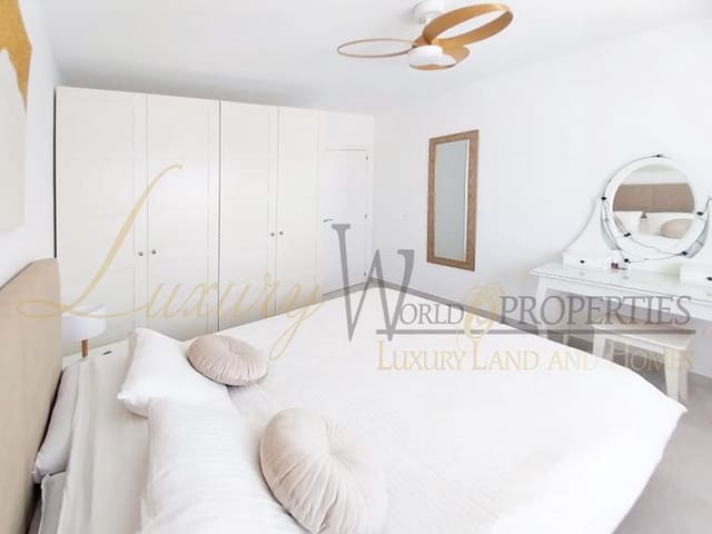 2 quarto Apartamento para venda em Torviscas Centro y Alto, Adeje com piscina - 365 000 € (Ref: 8589568)