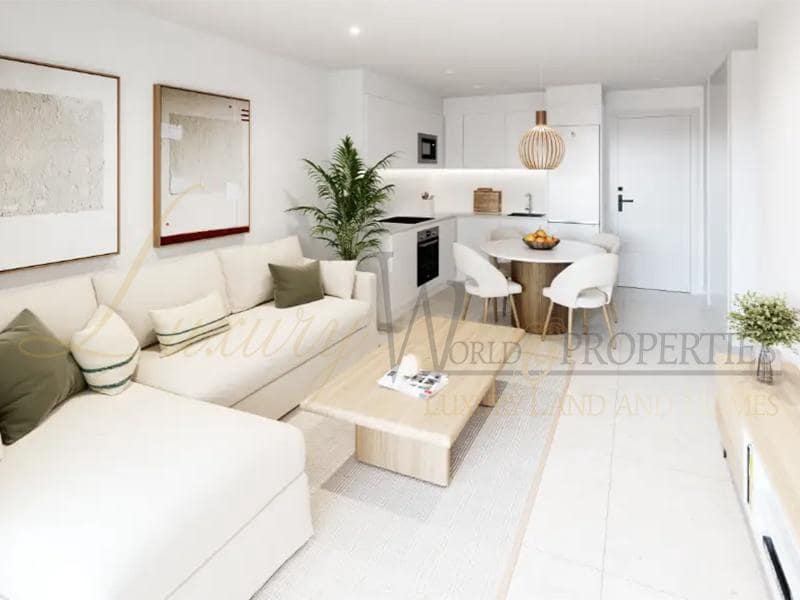 2 bedroom Flat for sale in El Medano with pool garage - € 304,000 (Ref: 8610036)