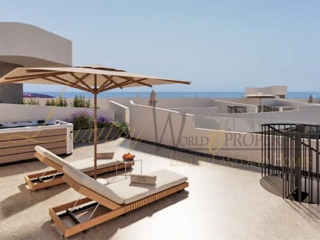 2 slaapkamer Flat te koop in El Medano, Granadilla de Abona met zwembad garage - € 304.000 (Ref: 8610036)