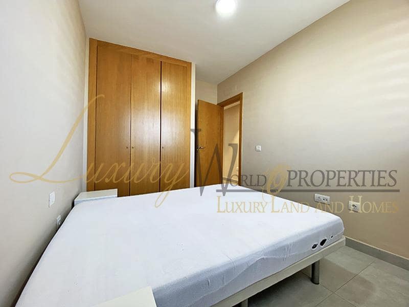 3 soverom Leilighet til salgs i Adeje med svømmebasseng garasje - € 425 000 (Ref: 8643847)