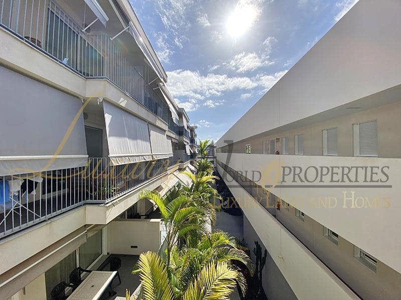 3 soverom Leilighet til salgs i Adeje med svømmebasseng garasje - € 425 000 (Ref: 8643847)