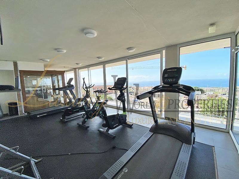 3 soverom Leilighet til salgs i Adeje med svømmebasseng garasje - € 425 000 (Ref: 8643847)