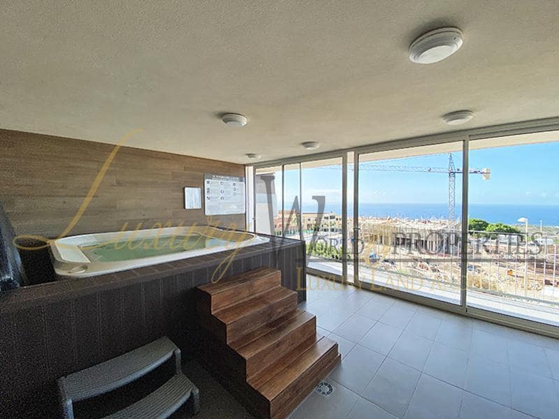 3 soverom Leilighet til salgs i Adeje med svømmebasseng garasje - € 425 000 (Ref: 8643847)