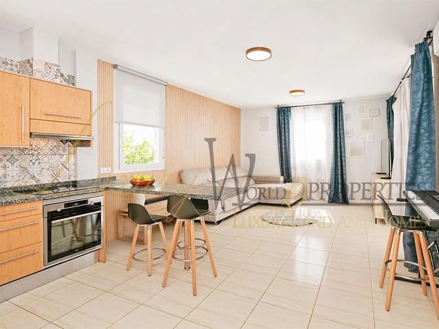 3 chambre Bungalow à vendre à Golf del Sur, San Miguel de Abona avec piscine garage - 580 000 € (Ref: 8655673)