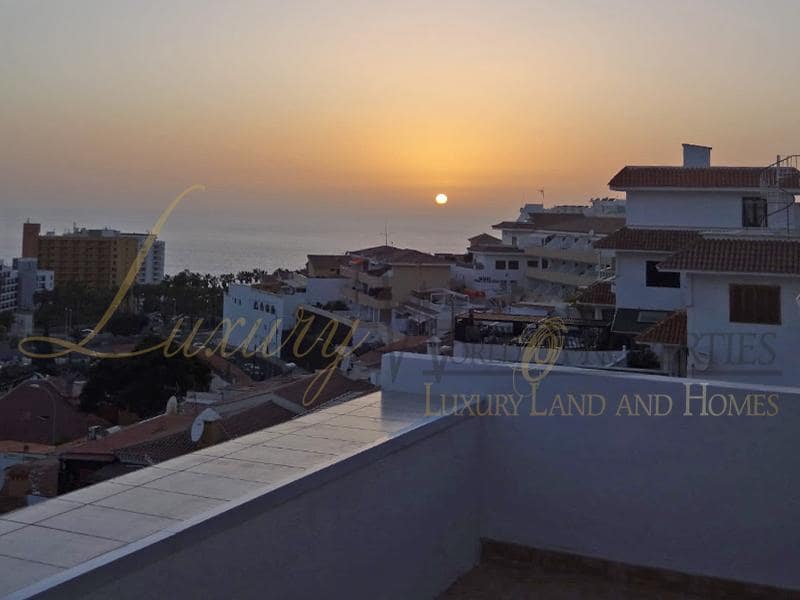 1 slaapkamer Flat te koop in Costa Adeje - € 329.000 (Ref: 8685501)