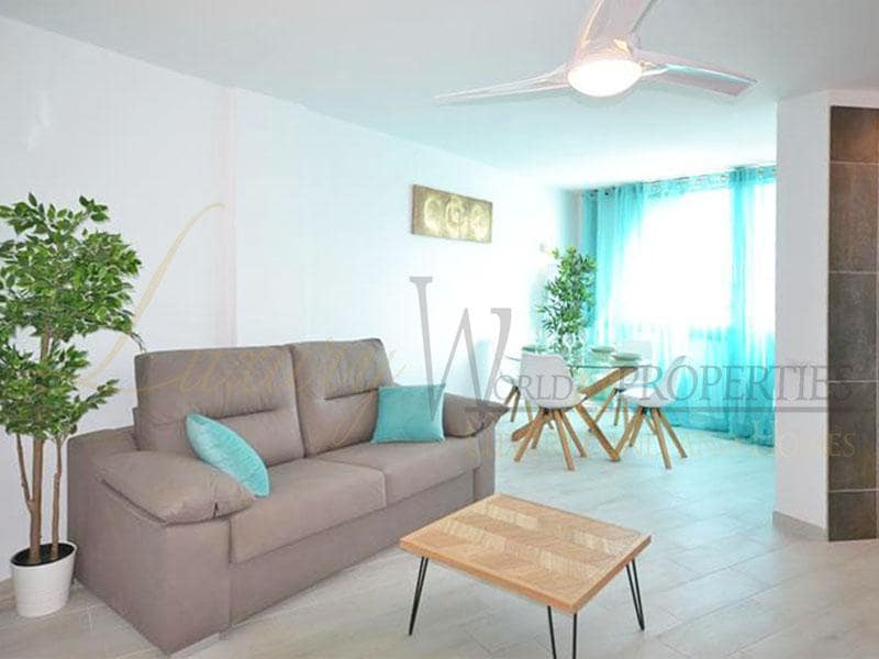 Flat for sale in Playa de las Americas - € 299,000 (Ref: 8688461)