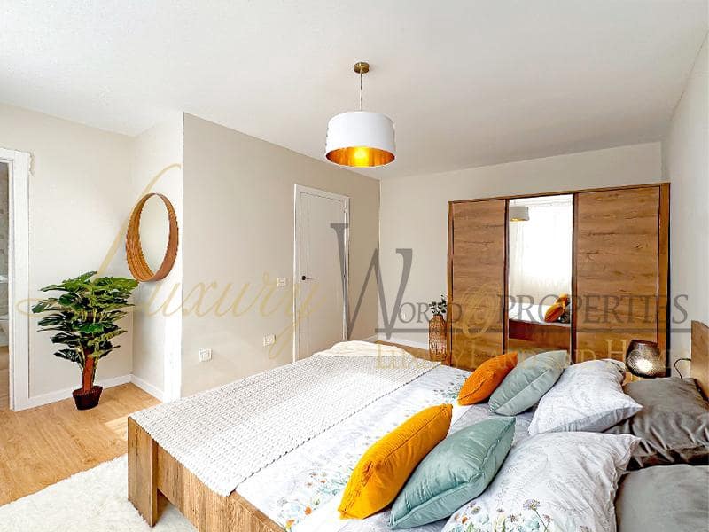 3 soveværelse Villa til salg i San Isidro de Abona med garage - € 375.000 (Ref: 8691840)