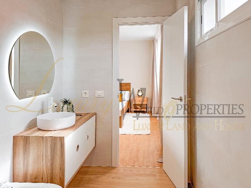 3 soveværelse Villa til salg i San Isidro de Abona med garage - € 375.000 (Ref: 8691840)