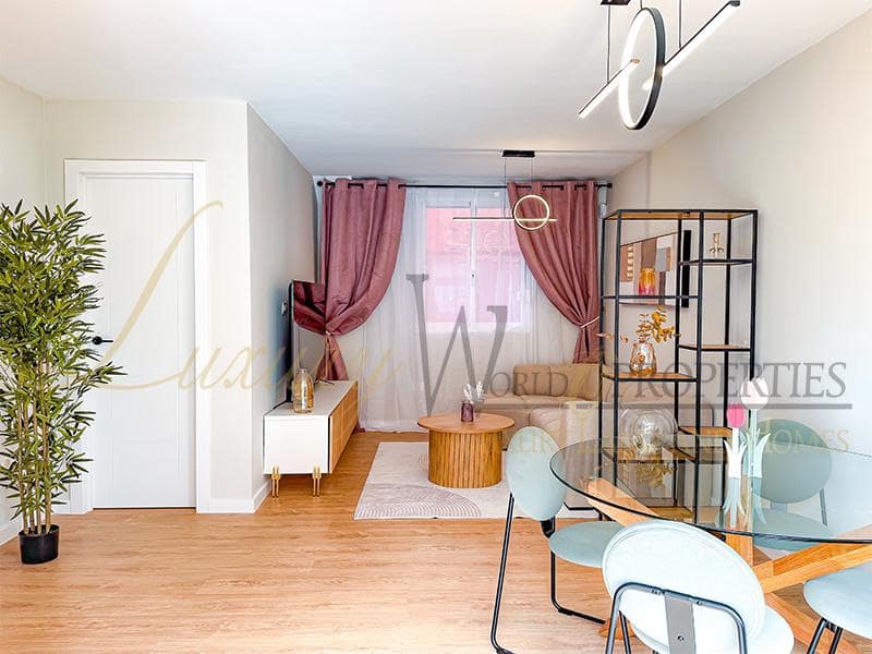 3 soveværelse Villa til salg i San Isidro de Abona med garage - € 375.000 (Ref: 8691840)