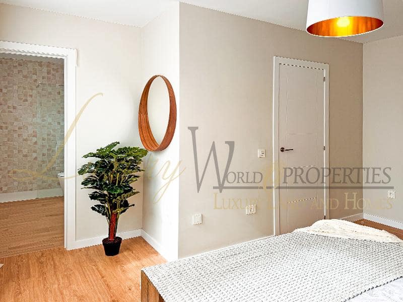 3 soveværelse Villa til salg i San Isidro de Abona med garage - € 375.000 (Ref: 8691840)