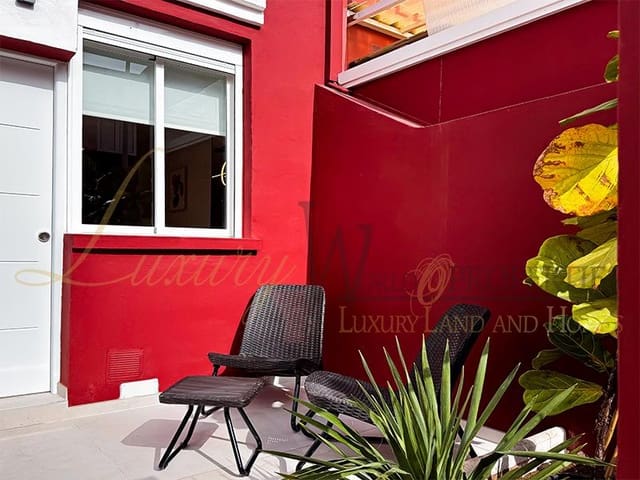 Chalet de 3 habitaciones en San Isidro de Abona, Granadilla de Abona en venta con garaje - 375.000 € (Ref: 8691840)