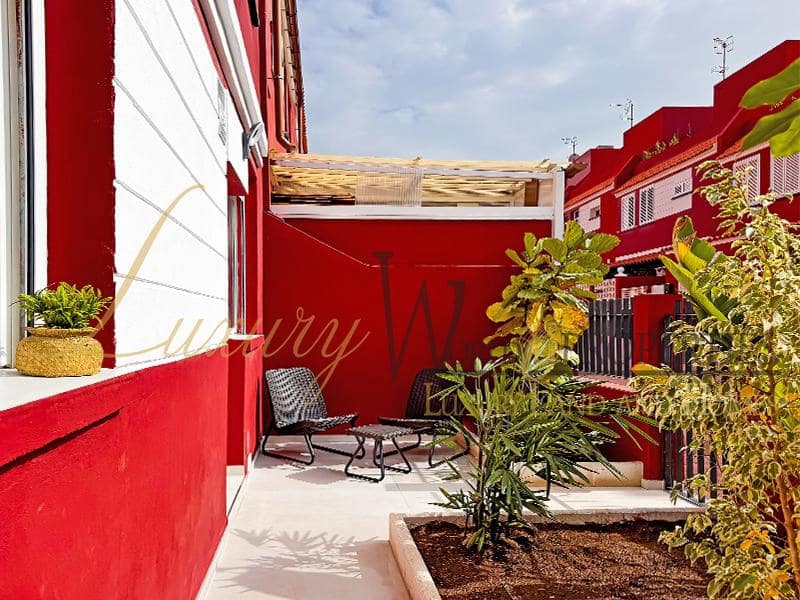 3 soveværelse Villa til salg i San Isidro de Abona med garage - € 375.000 (Ref: 8691840)