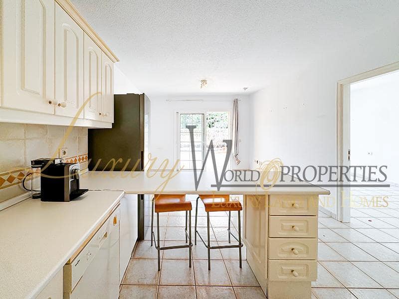 1 soverom Leilighet til salgs i Chayofa med svømmebasseng - € 250 000 (Ref: 8708732)