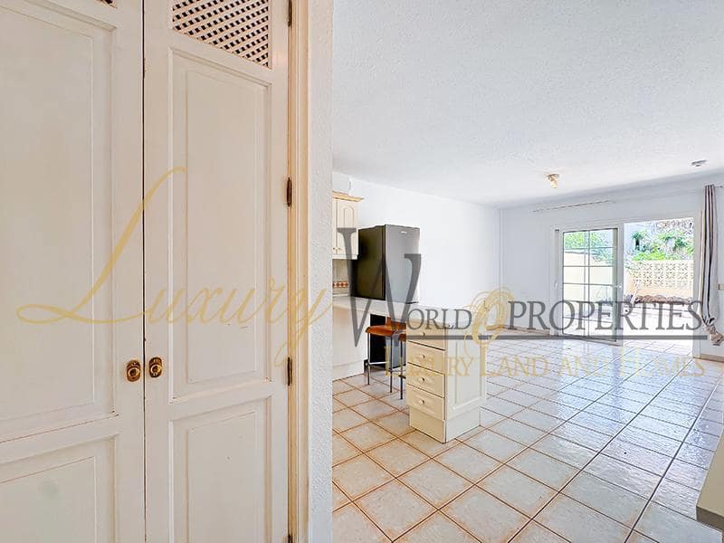 1 soverom Leilighet til salgs i Chayofa med svømmebasseng - € 250 000 (Ref: 8708732)