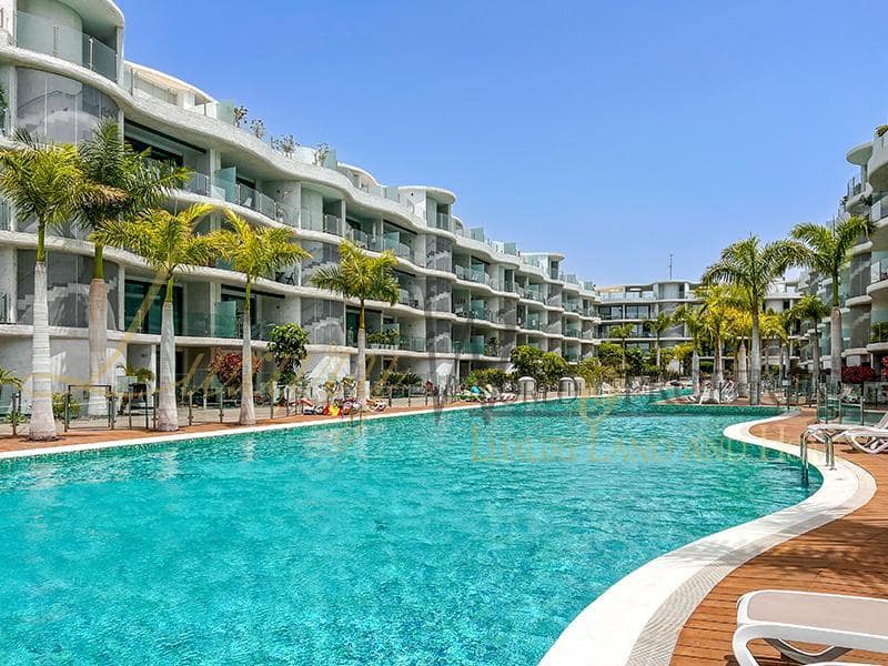 2 soveværelse Lejlighed til salg i Palm-Mar med swimmingpool garage - € 440.000 (Ref: 8736456)