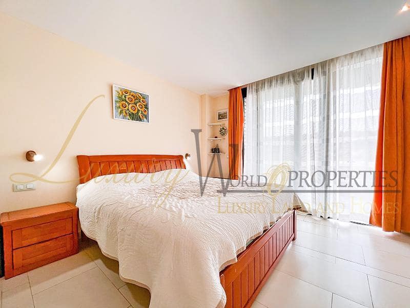 2 soveværelse Lejlighed til salg i Palm-Mar med swimmingpool garage - € 440.000 (Ref: 8736456)