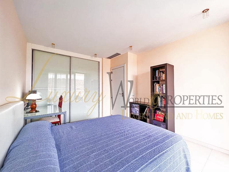 2 soveværelse Lejlighed til salg i Palm-Mar med swimmingpool garage - € 440.000 (Ref: 8736456)