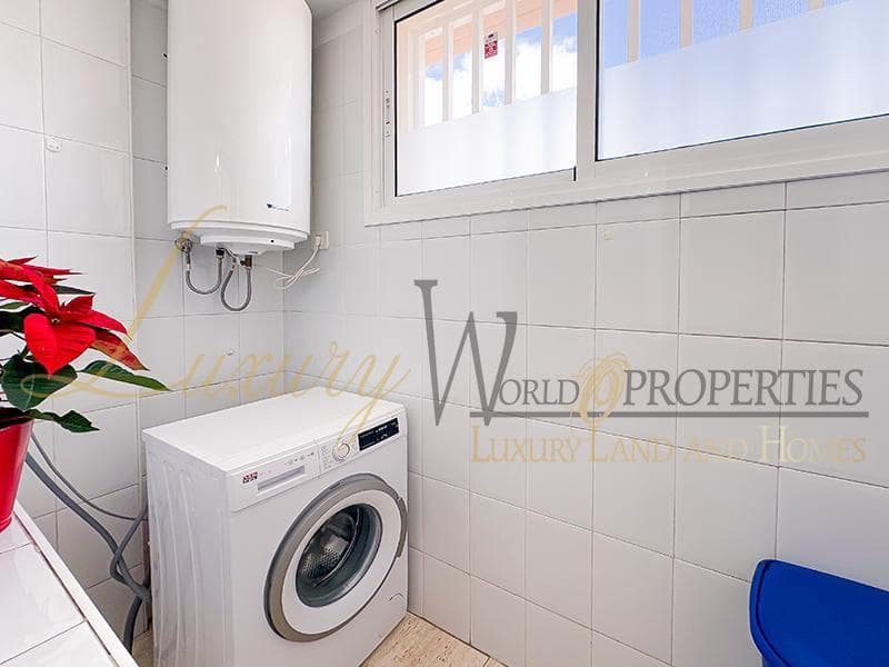 4 soveværelse Lejlighed til salg i Costa Adeje med swimmingpool garage - € 455.000 (Ref: 8736590)