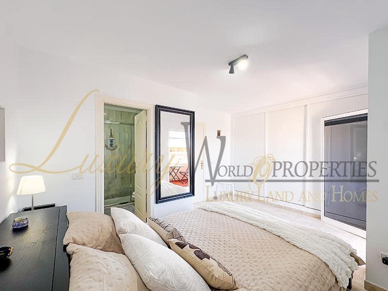 4 soveværelse Lejlighed til salg i Costa Adeje med swimmingpool garage - € 455.000 (Ref: 8736590)