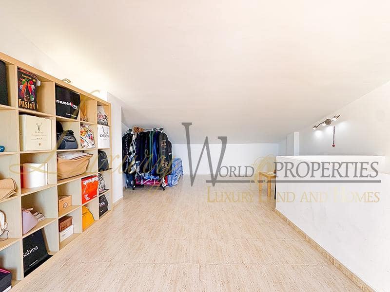 4 soveværelse Lejlighed til salg i Costa Adeje med swimmingpool garage - € 455.000 (Ref: 8736590)