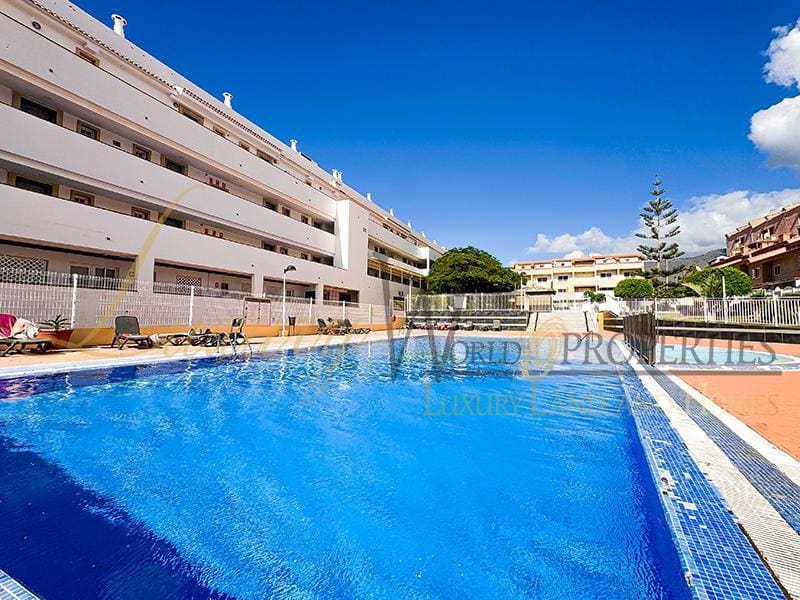 4 soveværelse Lejlighed til salg i Costa Adeje med swimmingpool garage - € 455.000 (Ref: 8736590)