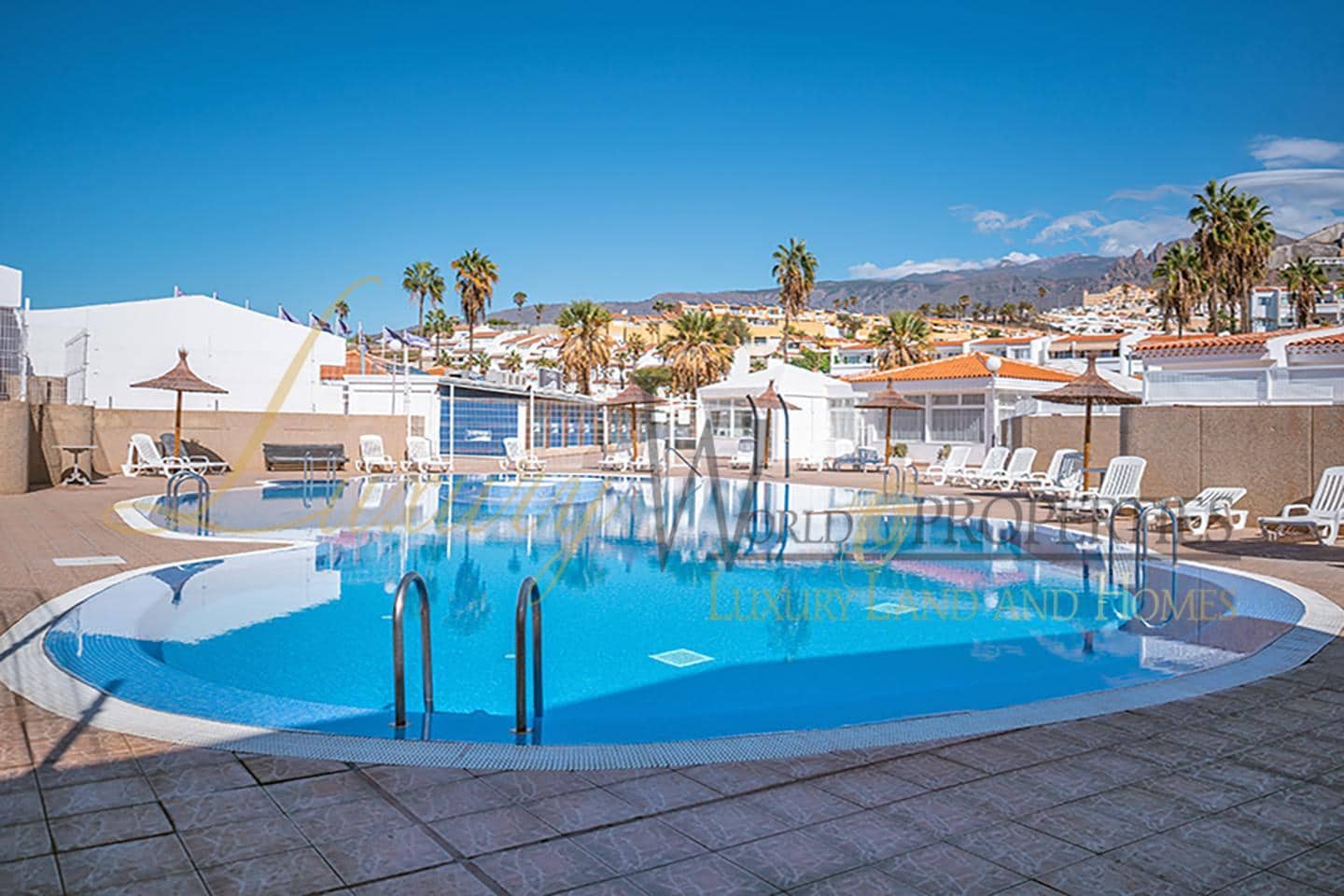 2 soveværelse Bungalow til salg i Costa Adeje med swimmingpool - € 467.000 (Ref: 8738489)