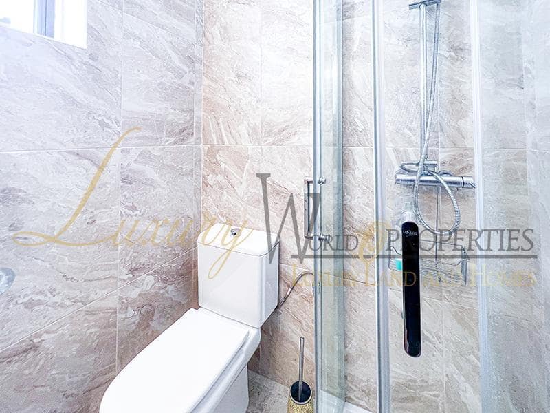 5 soveværelse Villa til salg i Costa Adeje med garage - € 625.000 (Ref: 8738490)