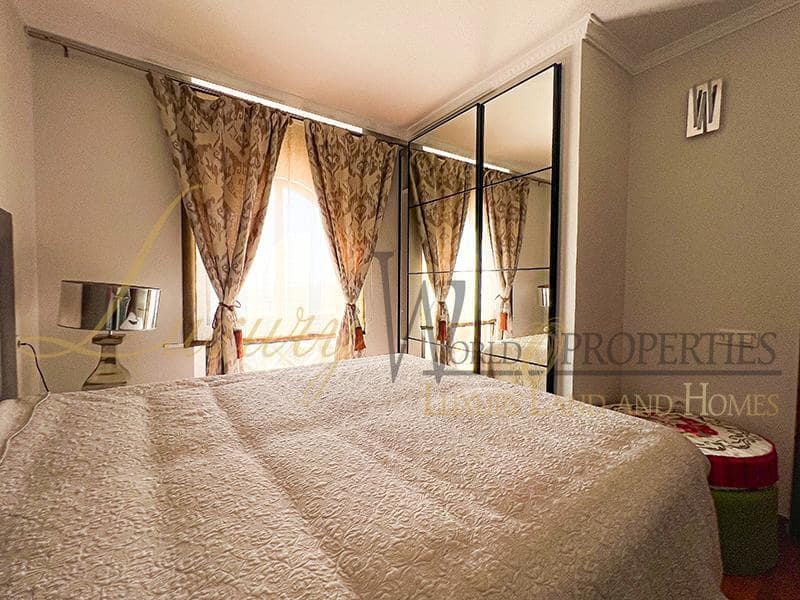 5 soveværelse Villa til salg i Costa Adeje med garage - € 625.000 (Ref: 8738490)