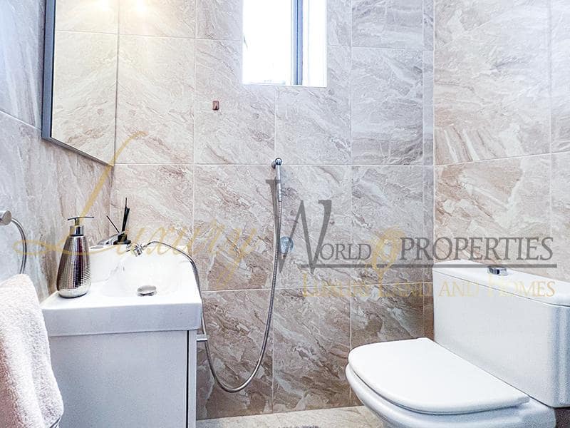 5 soveværelse Villa til salg i Costa Adeje med garage - € 625.000 (Ref: 8738490)