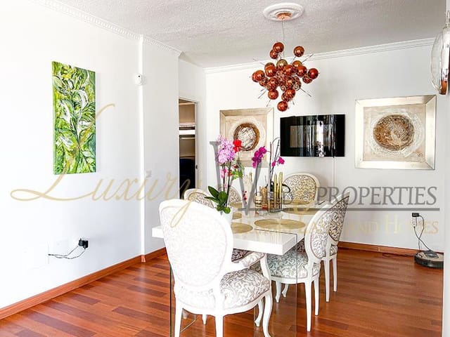 5 chambre Villa/Maison à vendre à San Eugenio Alto, Adeje avec garage - 625 000 € (Ref: 8738490)