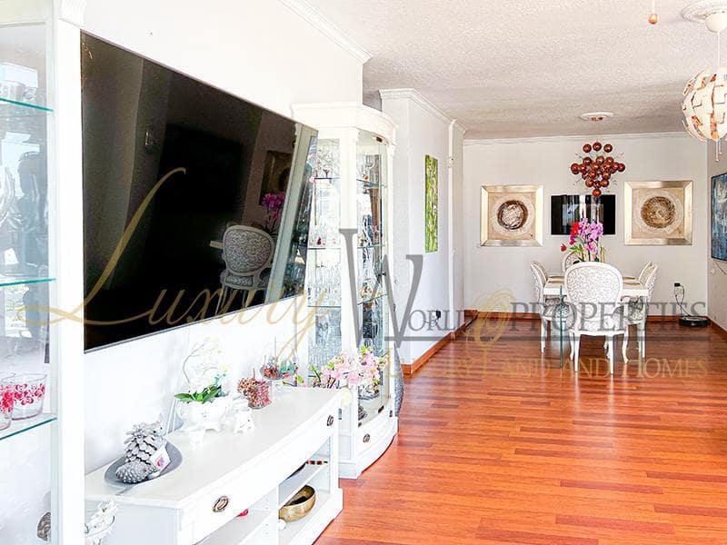 5 soveværelse Villa til salg i Costa Adeje med garage - € 625.000 (Ref: 8738490)