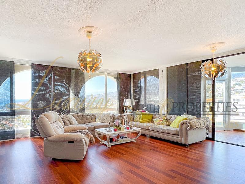 5 soveværelse Villa til salg i Costa Adeje med garage - € 625.000 (Ref: 8738490)