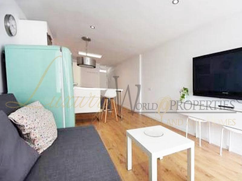 Flat te koop in Playa de las Americas met zwembad - € 263.000 (Ref: 8742667)